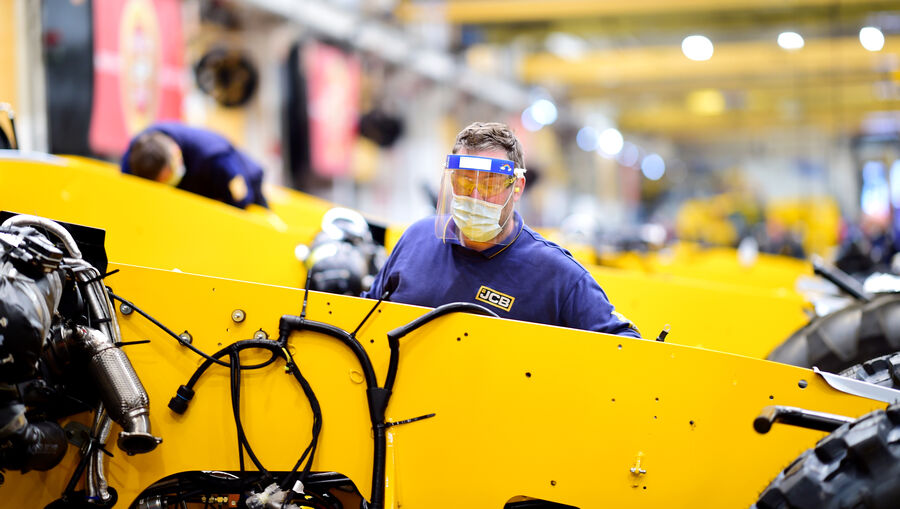 1589330941702224.jpg COMPREHENSIVE SAFETY MEASURES UNVEILED AS JCB PRODUCTION RESUMES.jpg